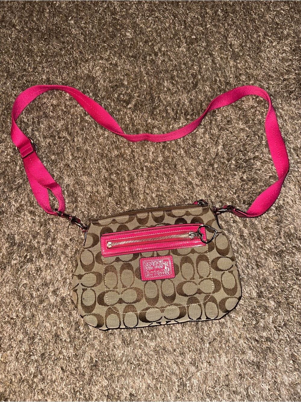 Coach Poppy Signature Swingpack Crossbody Bag